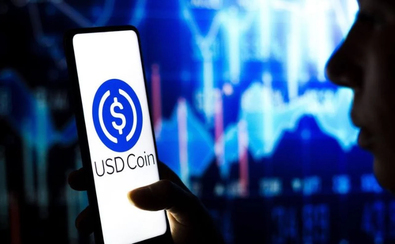 Esta firma cripto permitirá pagar con USDC a los usuarios de iPhone vía contactless