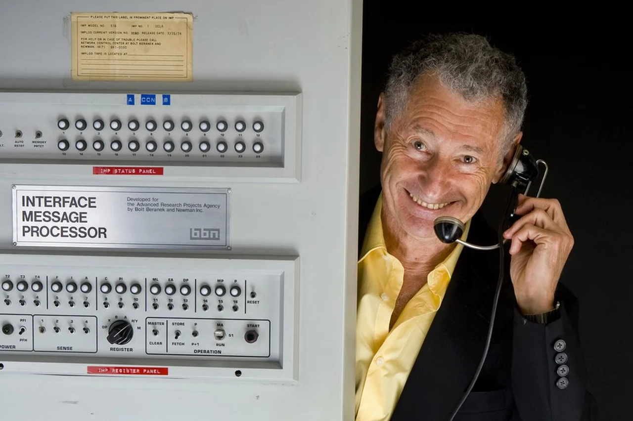 Un día como hoy nació el creador de la tecnología que sustenta Internet