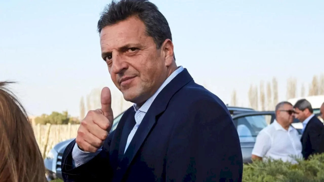 Pedaleando por un voto: el plan Massa para sacarle miles de repartidores de PedidosYa y Rappi a Javier Milei