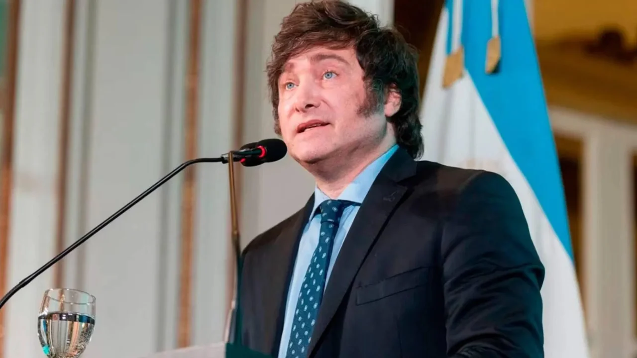 Milei da una mano a Mercado Pago (y a Galperin) en un tema clave que afecta a 4 millones de usuarios