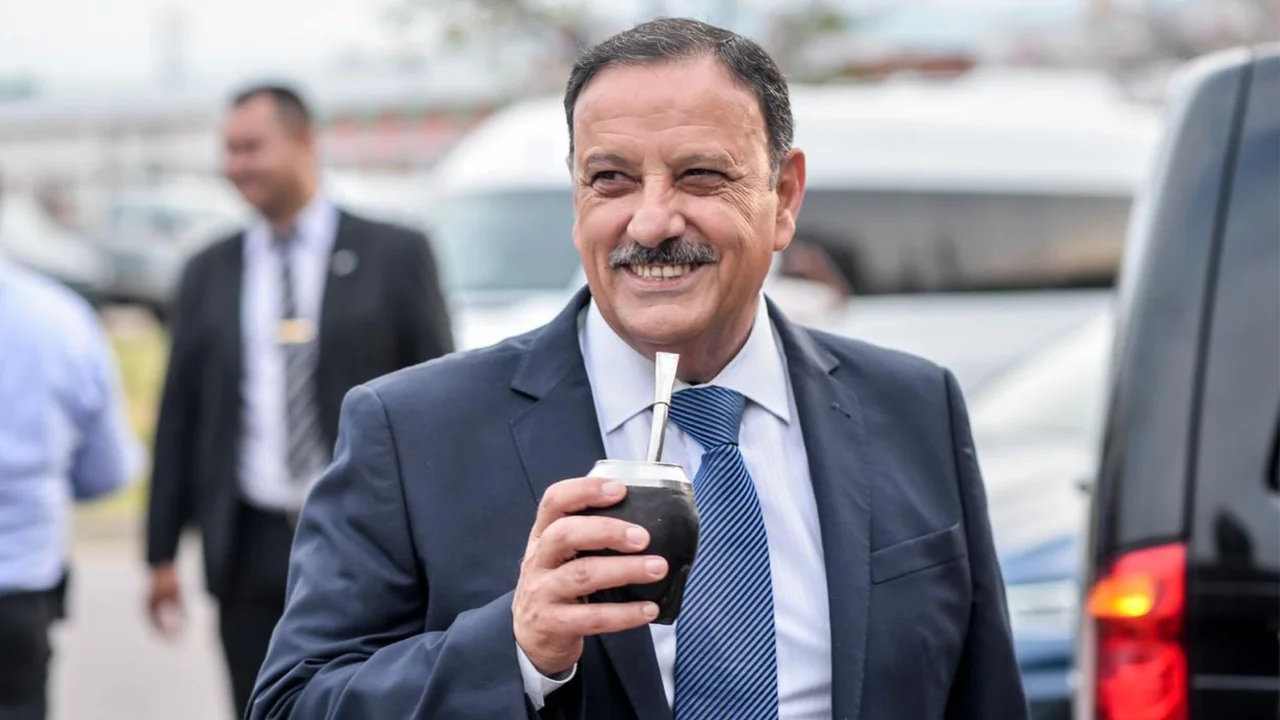 El Gobernador de La Rioja quiere crear una moneda propia para su provincia: qué opina Milei