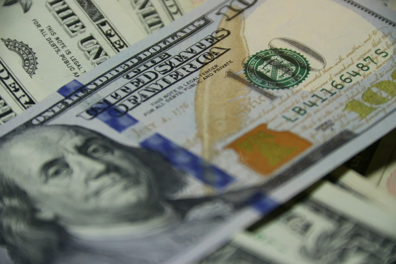 ¿Qué se puede comprar y en qué se puede invertir (de manera legal) con el dinero del blanqueo?
