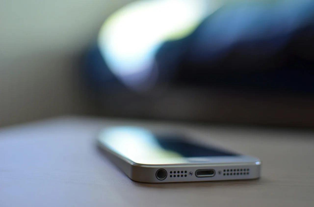 Alerta en iPhone: detectan por primera vez un malware que roba criptomonedas en la App Store