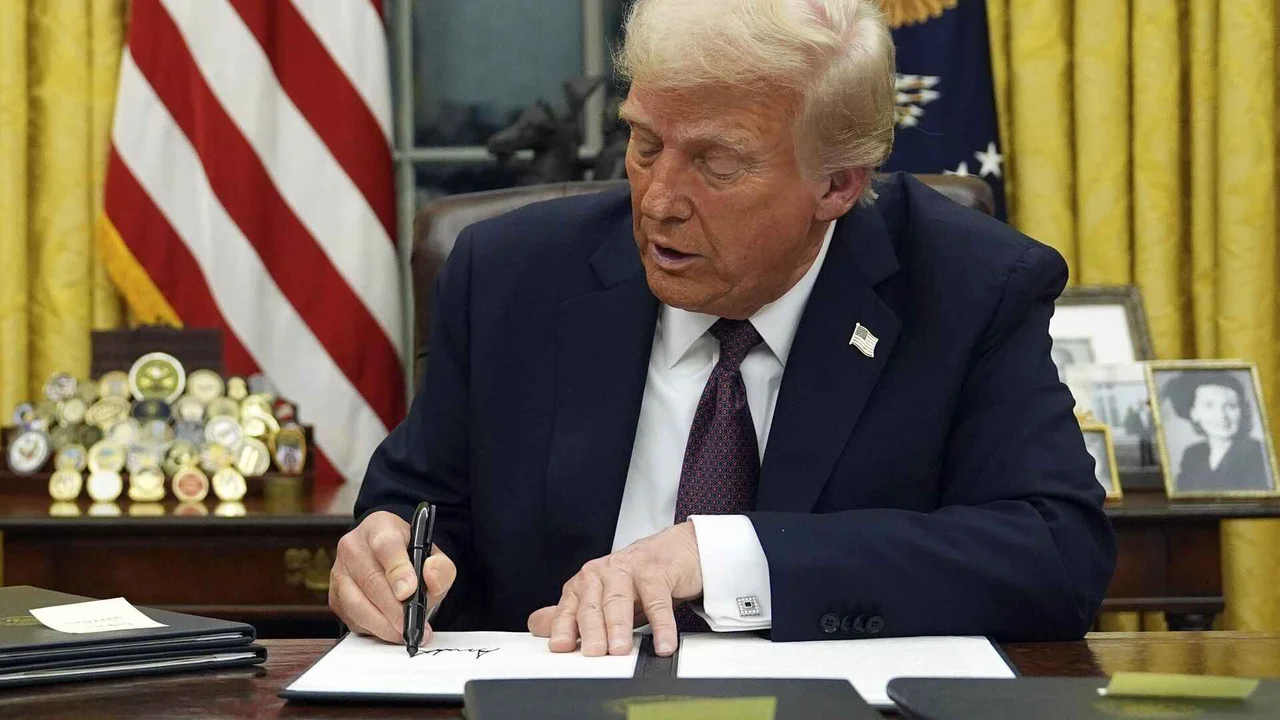 A lo Milei: Trump prepara su plan de desarrollo en IA y anuncia una inversión de u$s500.000 millones