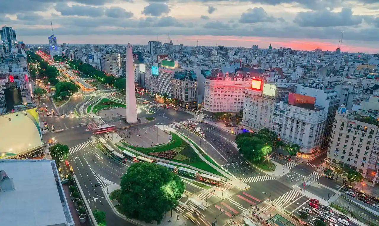 Turismo local: las 5 avenidas imperdibles de Buenos Aires para recorrer sin apuro en vacaciones de invierno