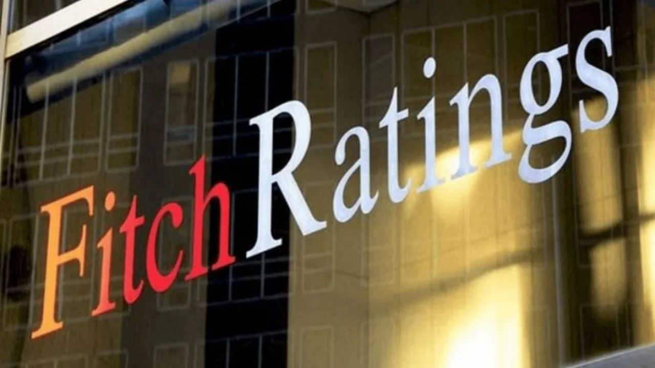 Señal clave para inversores: la calificadora Fitch mejoró la nota de la deuda argentina