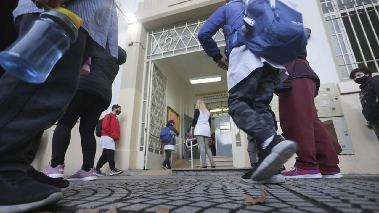 ¿Cómo tramitar la Ayuda Escolar Anual de $70.000 que se paga en marzo?