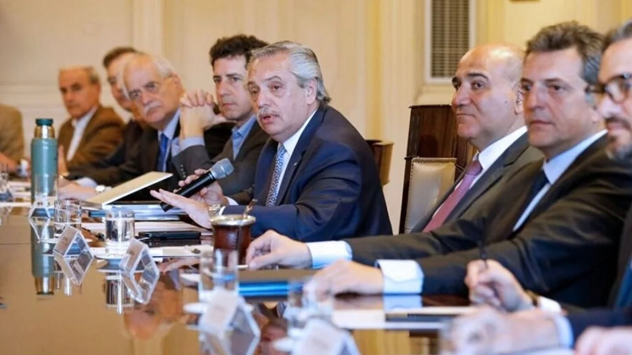 Massa pidió que el Presidente defina en el corto plazo si va a ser candidato durante una reunión con intendentes en Olivos