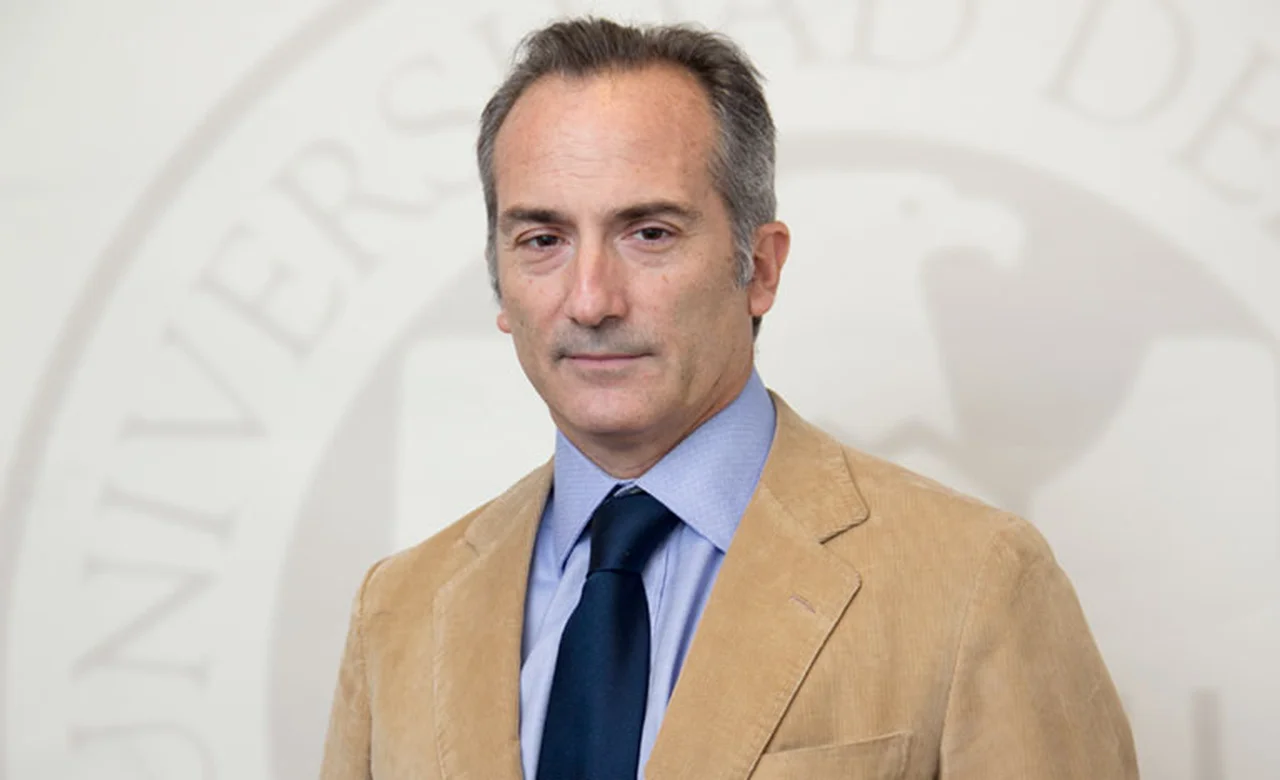 Quién es Emilio Ocampo, el economista creador del plan "dolarización" que se suma al equipo de Javier Milei