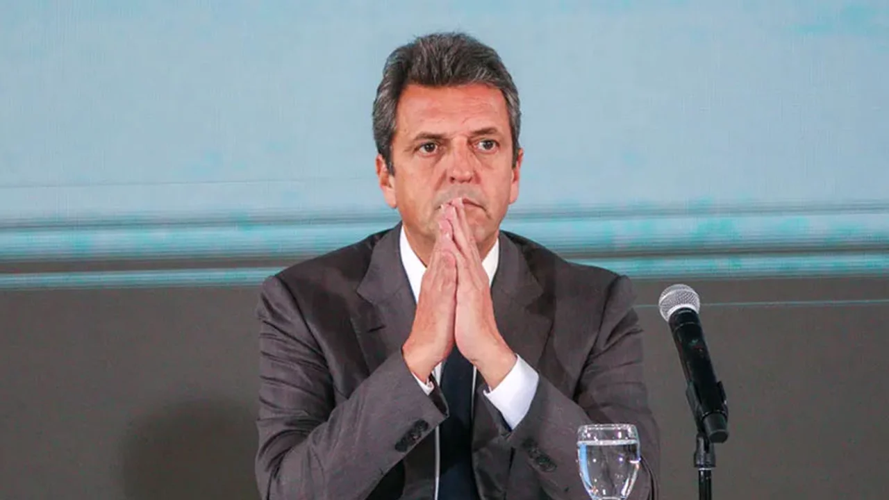 Massa prepara nuevas medidas para jubilados, AUH y sector productivo