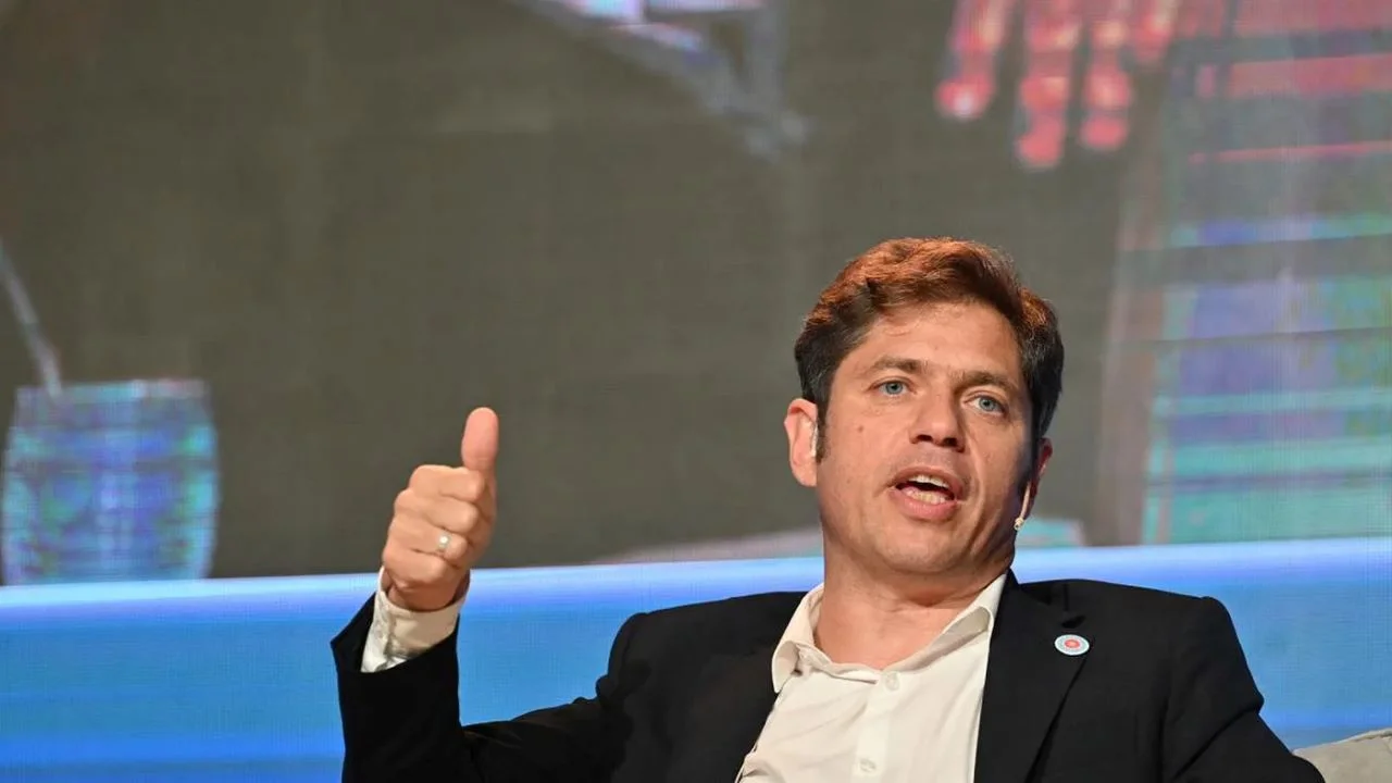 Insólita medida de Kicillof: estudiantes que viven en Capital y estudian en Provincia pagan más caro el boleto