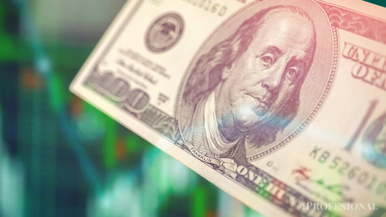 Con inflación en baja, este es el nuevo precio del dólar que proyectan expertos para diciembre