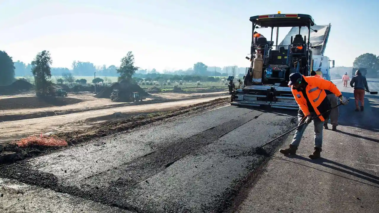 El Gobierno modifica el procedimiento de adjudicación de obra pública para fomentar participación: qué cambia
