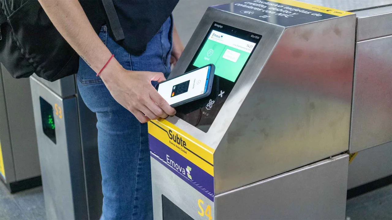 Desde hoy es más caro viajar en subte: a cuánto aumentó y cómo hacer para pagar menos