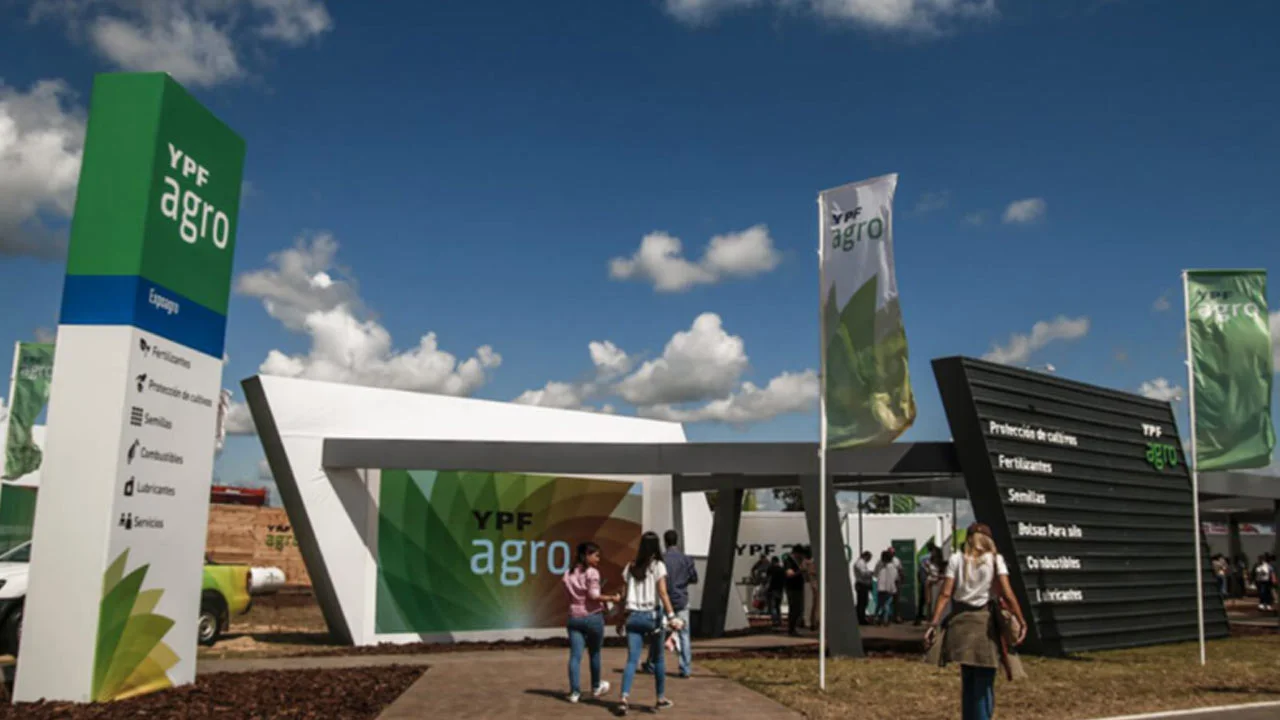 Se crea YPF Agro S.A. y se vende al 50% a un socio del sector que se hará cargo del management