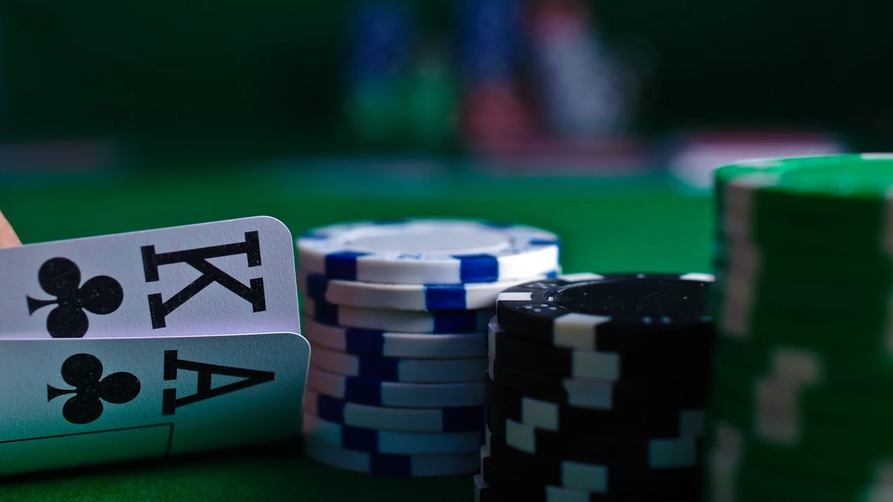 ¿Por qué necesito aprender sobre estadísticas y probabilidades si deseo convertirme en un jugador de póker completo?