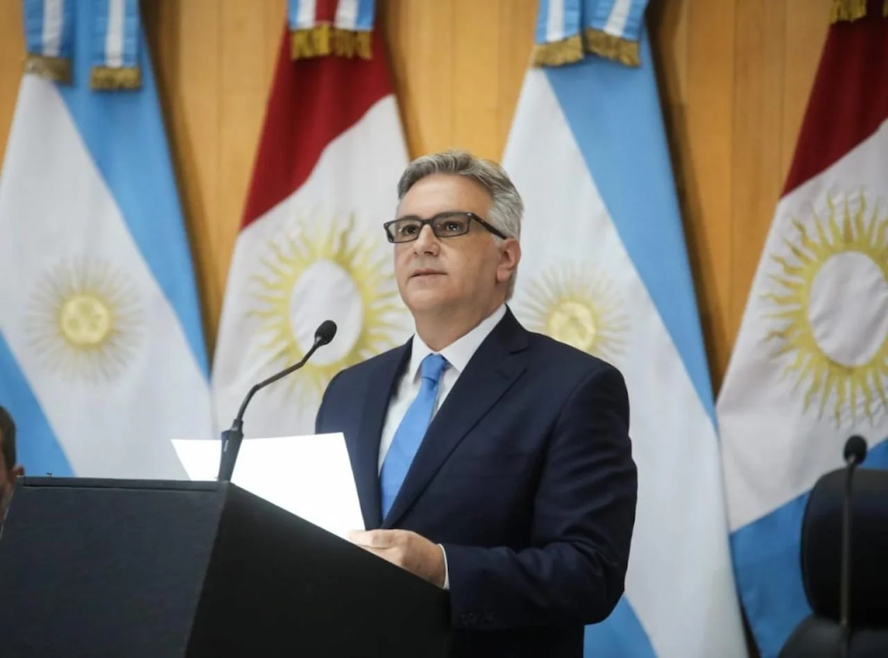 Córdoba es la primera provincia en salir al mercado internacional: colocó un bono por u$s725 millones