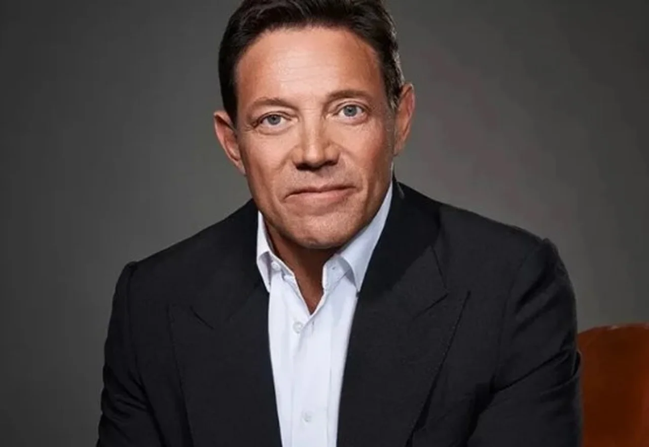 El Lobo de Wall Street revela cómo dejar de estar atado a un sueldo y generar riqueza