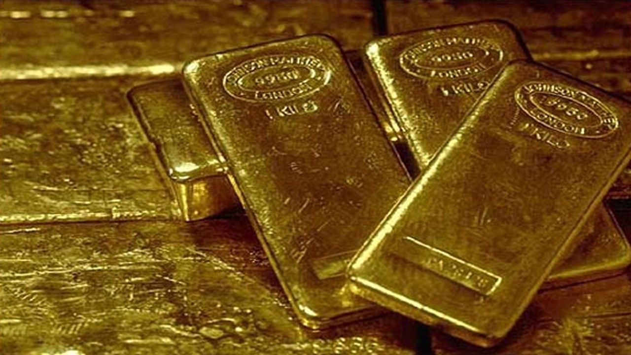 El oro se acerca a los u$s1.000 y avanza hacia un nuevo récord