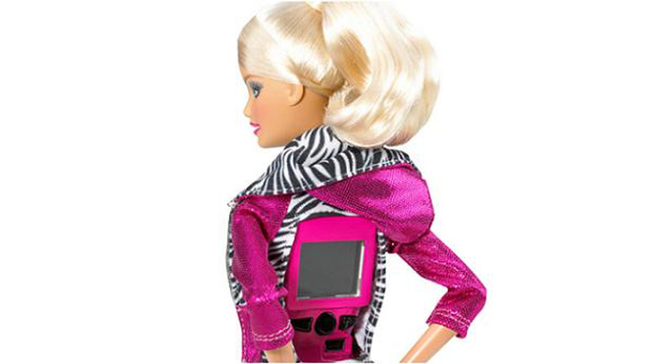 La nueva Barbie tiene cámara de video y se promociona en Twitter