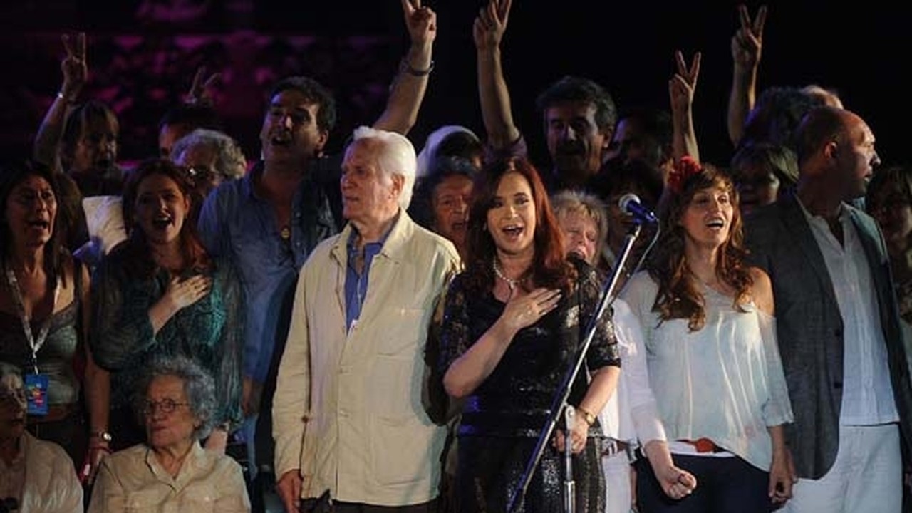 Cristina Kirchner pronunció en Plaza de Mayo un duro discurso contra el ...