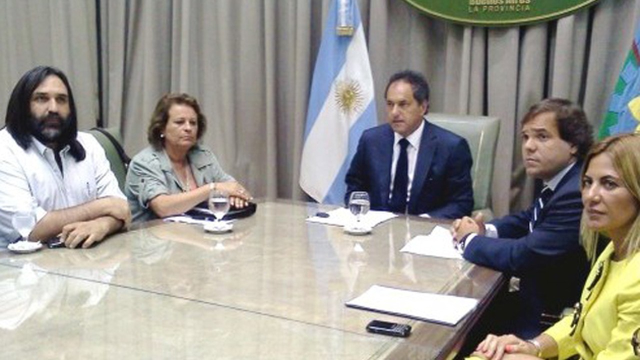 Reunión clave para evitar un nuevo paro docente en la provincia de ...