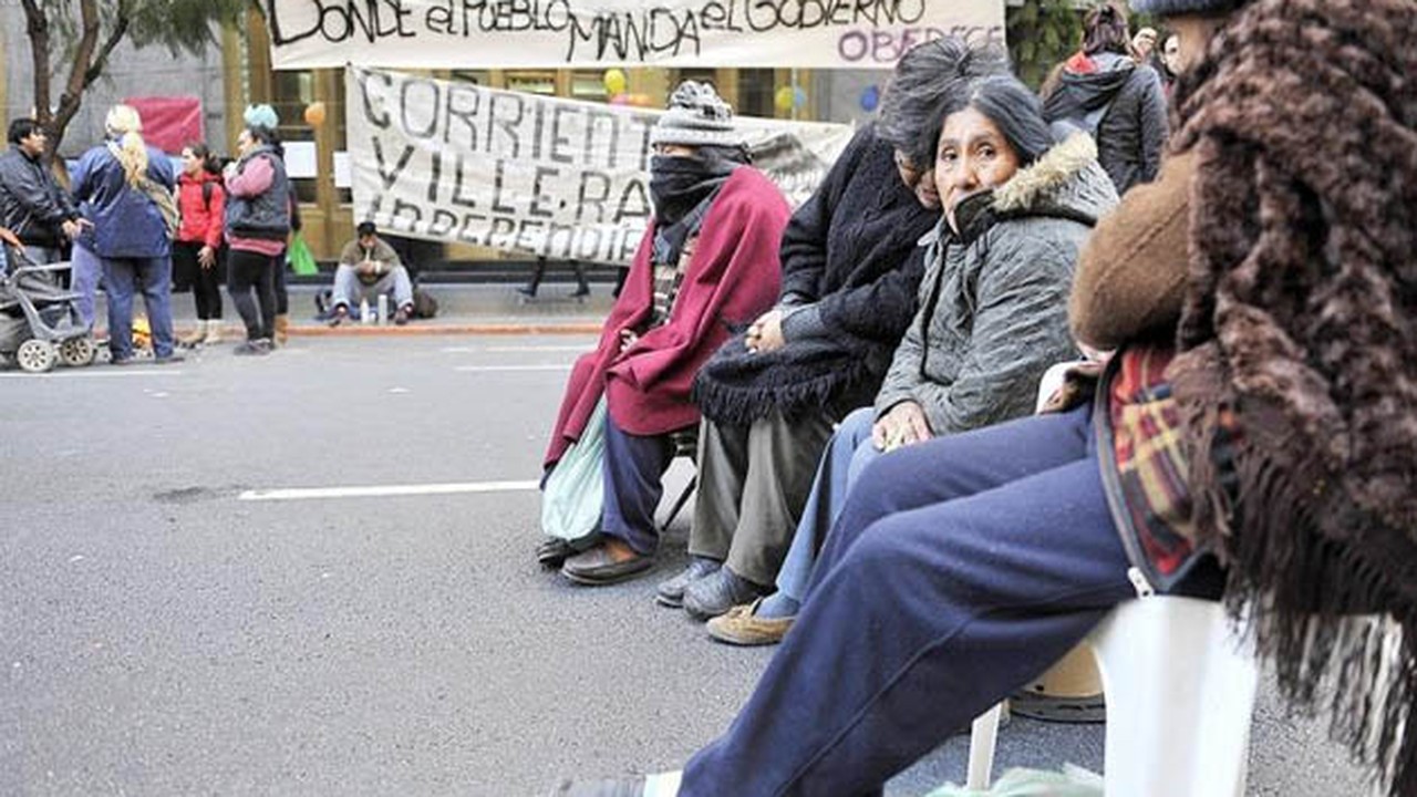 Los vecinos de las villas cortaron las calles en 17 puntos de la Ciudad