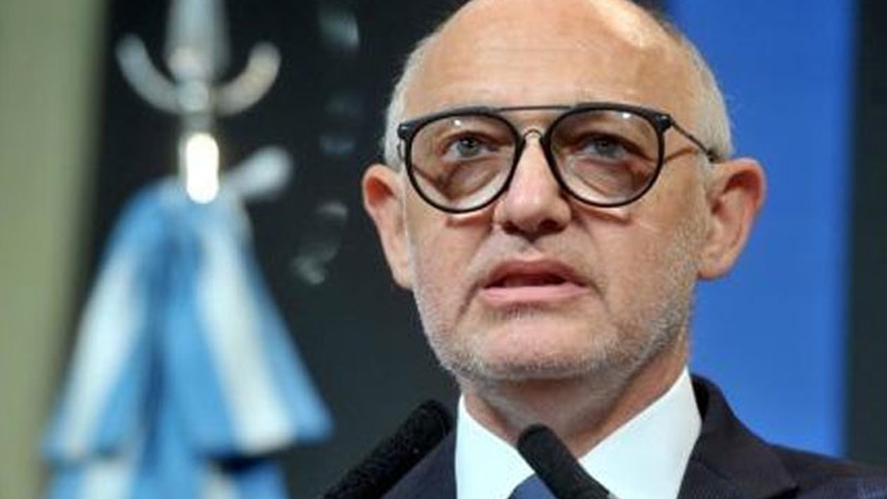 Confirman que Timerman sufre una enfermedad pero seguirá en su cargo