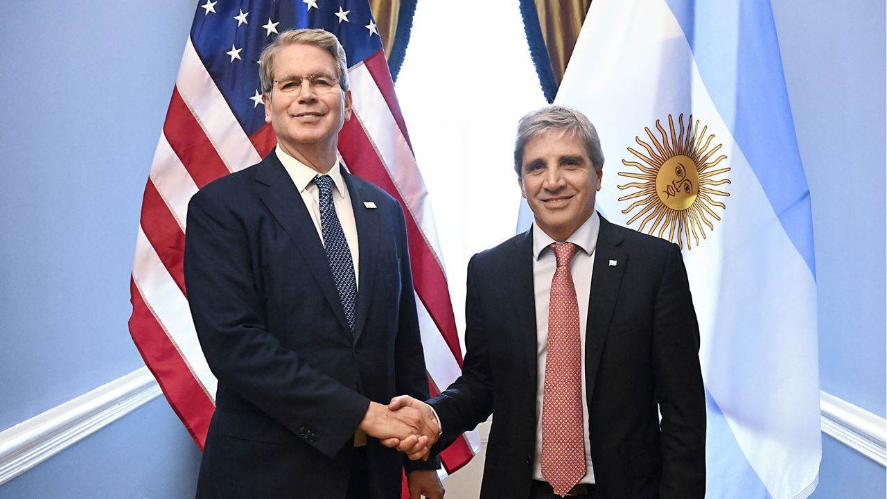 Bessent no descart� una nueva intervenci�n del Tesoro de EEUU en el mercado argentino