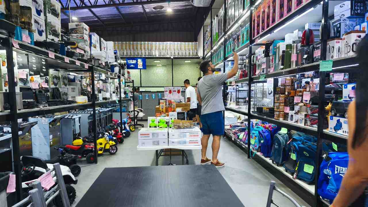 New Mega Outlet Offers Unbeatable Prices on Refrigerators and Air Conditioners