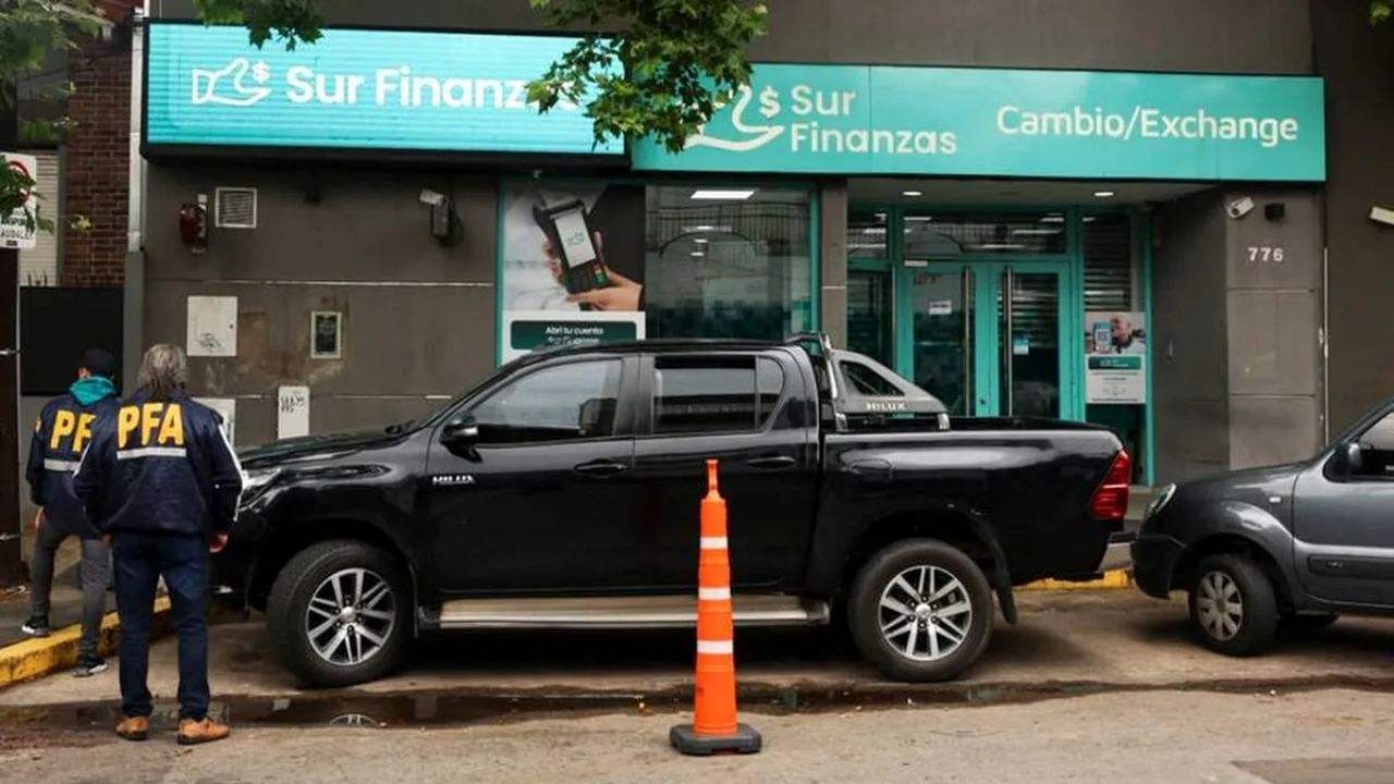 El BCRA mult� por $12.000 millones a la financiera ligada a Chiqui Tapia y le prohibi� operar