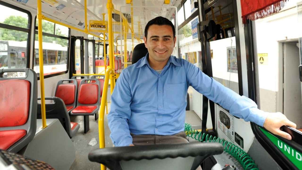 Cómo quedó el sueldo de choferes de colectivo en octubre 2026