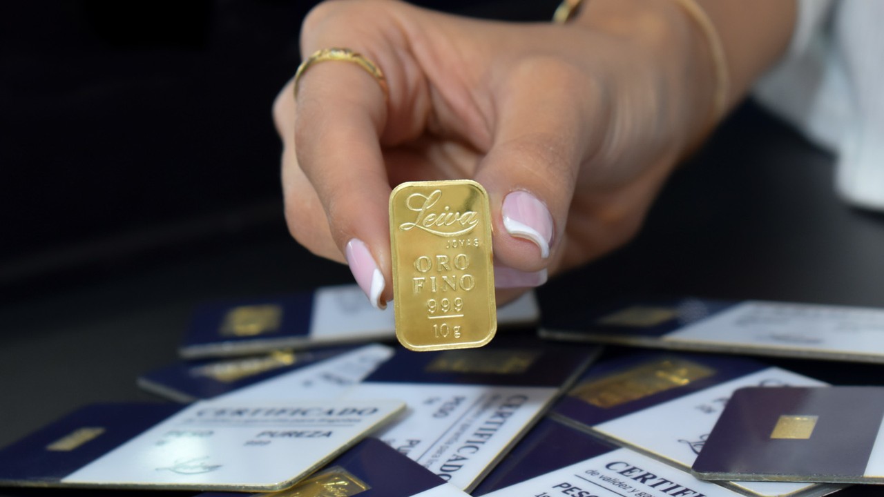 Oro alcanza nuevo máximo histórico en 2025: a cuánto llegó la onza