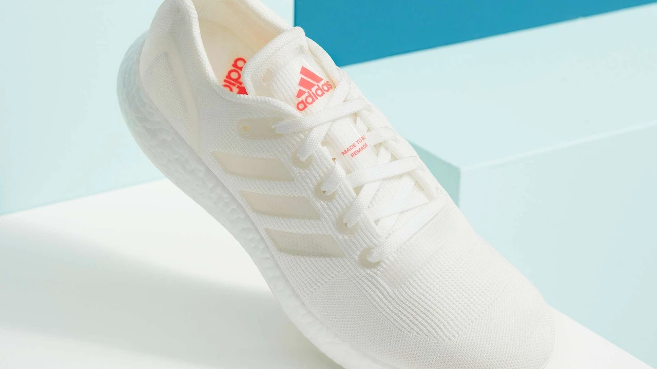 Adidas usa plastico reciclado 40 best sale