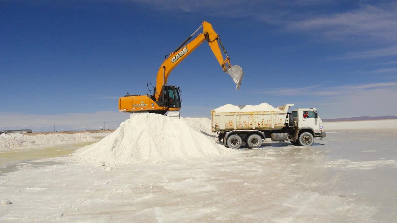 Argentina triplica la producción de litio en dos años