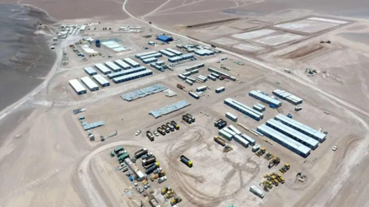 Inauguran una planta en Argentina para producir 20 mil toneladas de litio