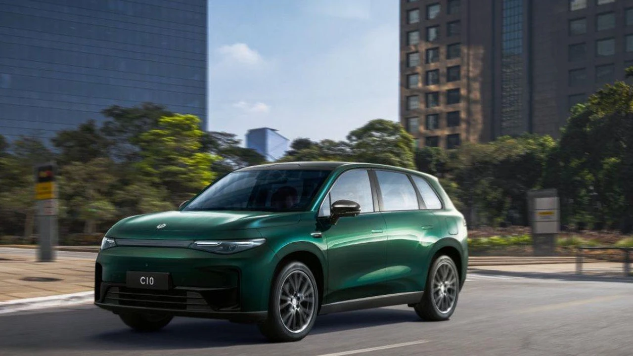 Una nueva marca china de autos eléctricos e inteligentes llega a Argentina
