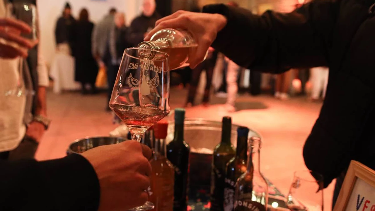 Los productores de vinos naturales enfrentan la caída del consumo