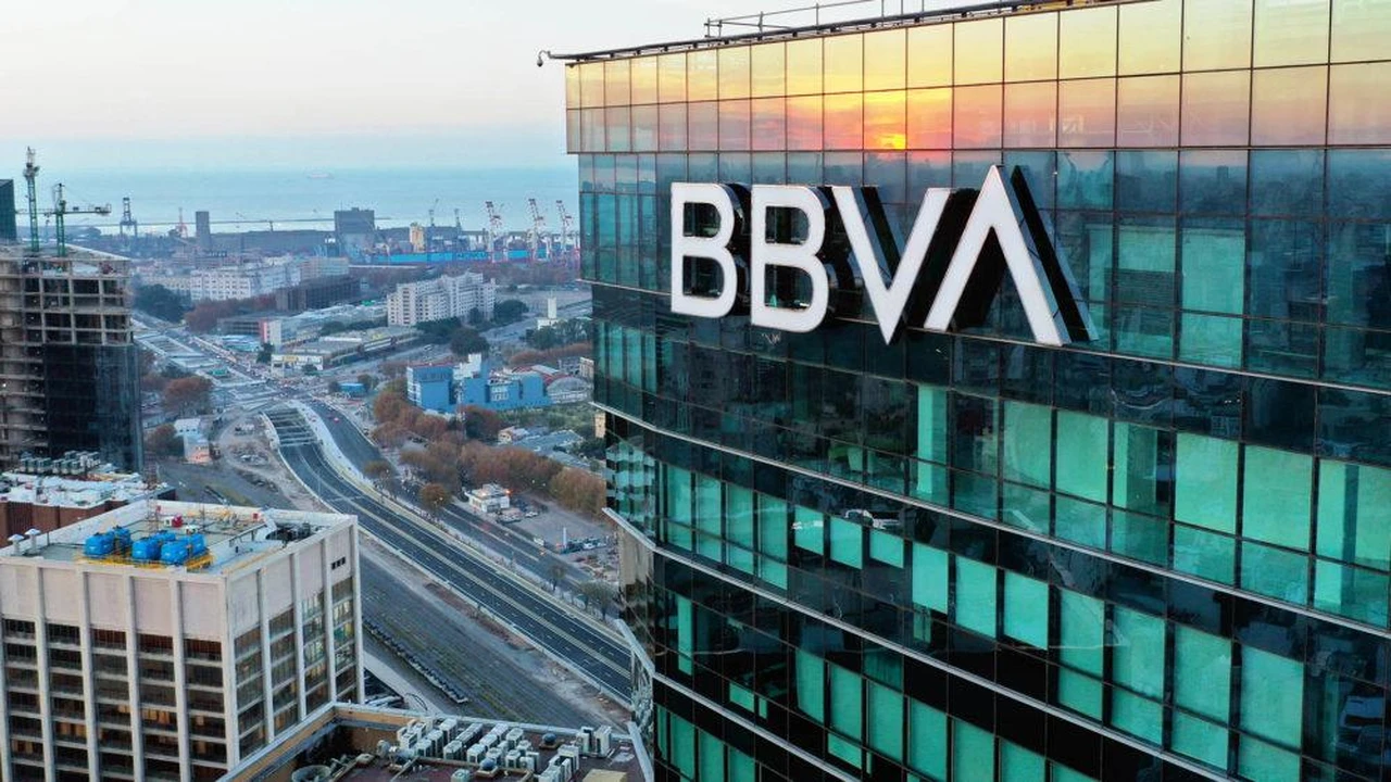 https://resizer.iproimg.com/unsafe/1280x720/filters:format(webp)/https://economiasustentable.com/wp-content/uploads/2022/01/NB-Argentina-BBVA_presentacion_nueva_marca-1000x562.jpeg