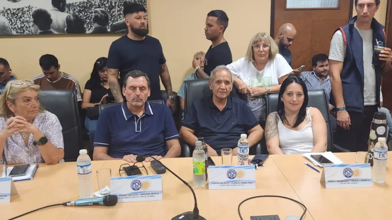 Reforma laboral: gremio de bancarios pide suba de SUELDO, en plena revisión de convenios