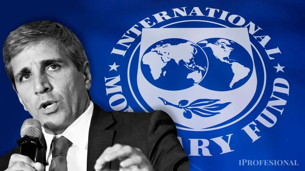 Luis Caputo empuja una jugada financiera arriesgada que pone nervioso al FMI y divide a economistas