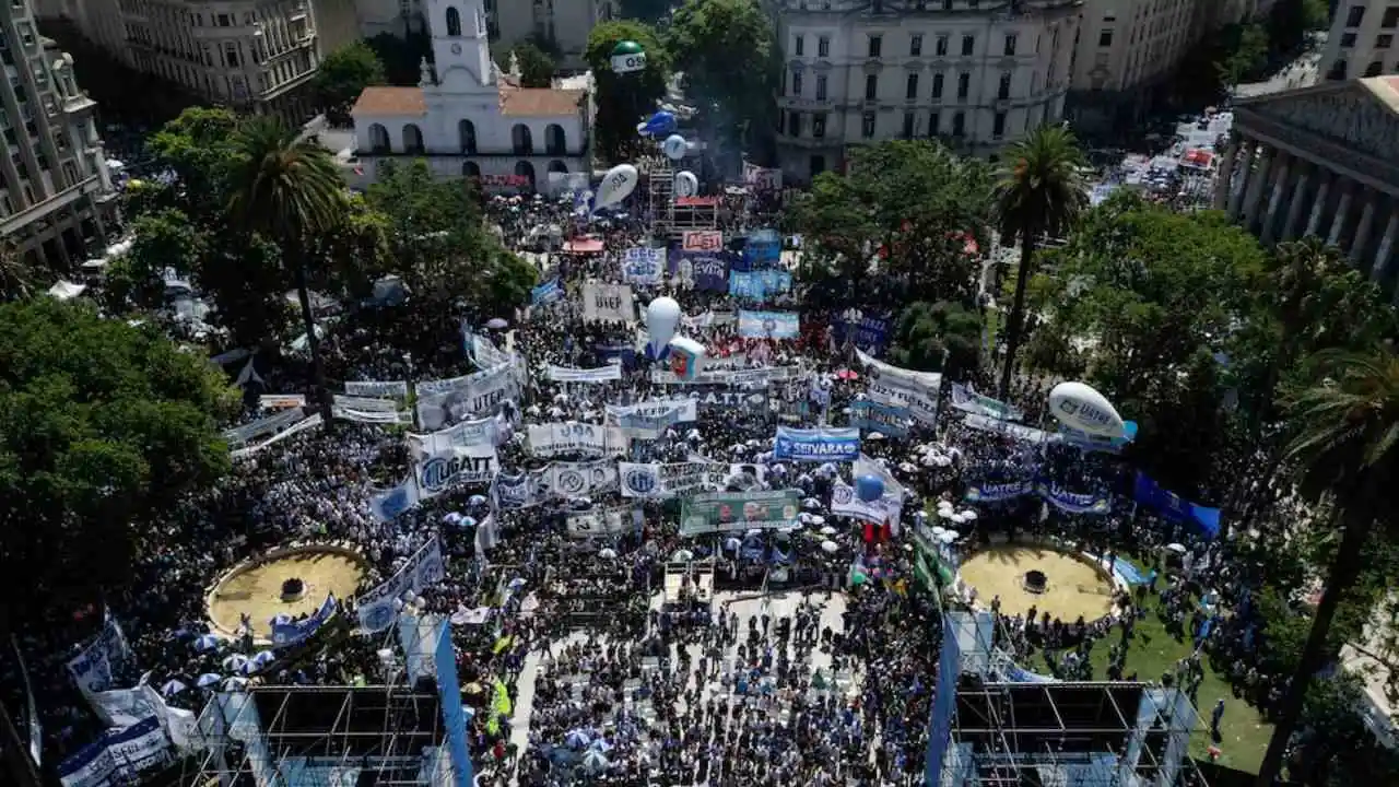 La CGT prepara un paro total contra la reformal laboral
