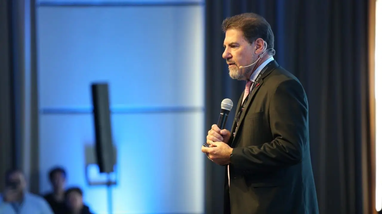 Zuchovicki habl� de la econom�a en forma de K y advirti� sobre el riesgo de esperar para invertir