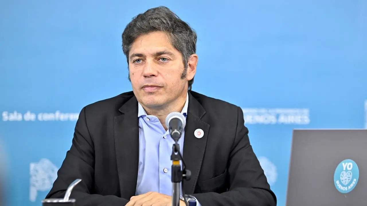 Kicillof inaugur� la Casa de la Provincia, destac� a las cooperativas y le peg� a Milei