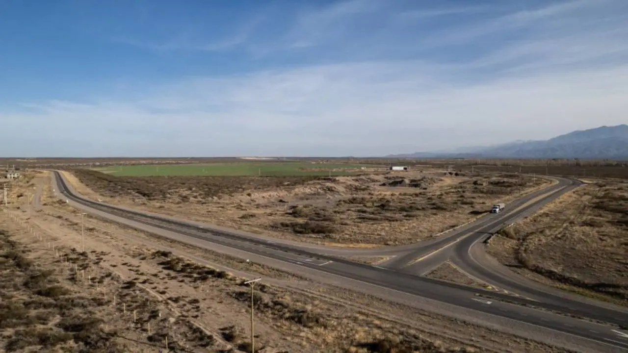 Gobierno argentino lanza concesiones viales para 9.000 km