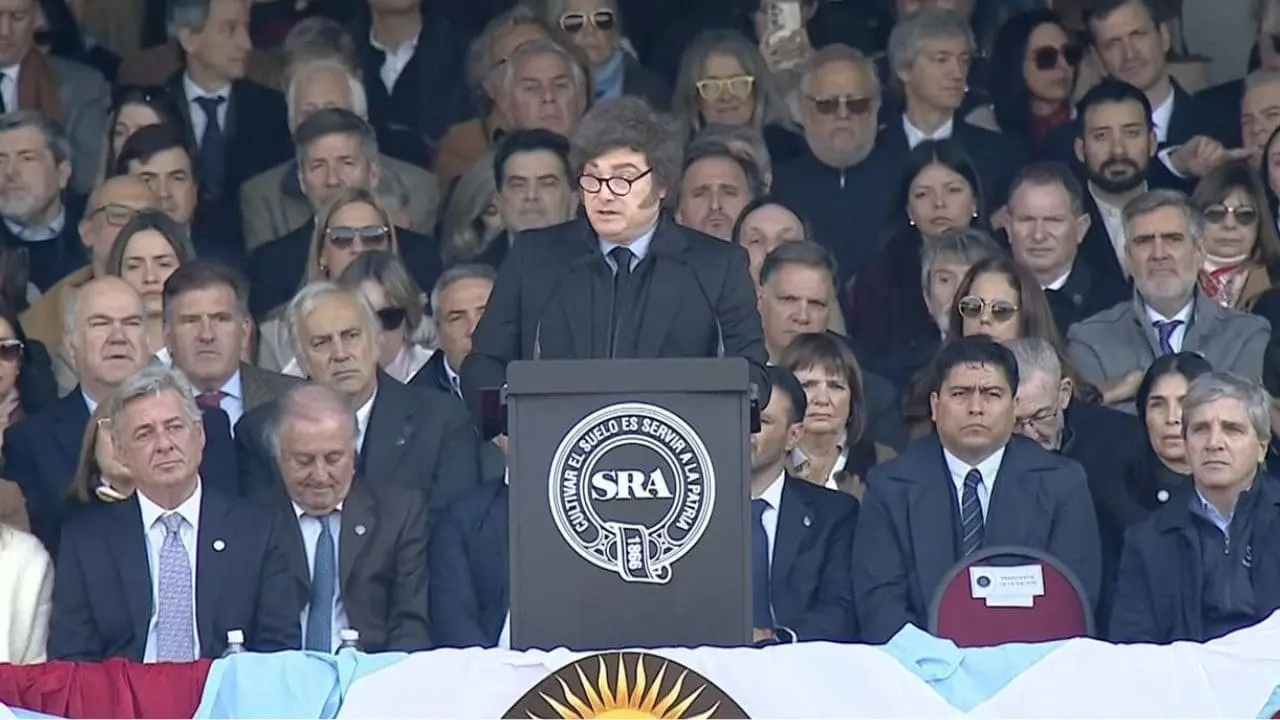 En La Rural, Milei llam� h�roes prometi� un campo radicalmente distinto
