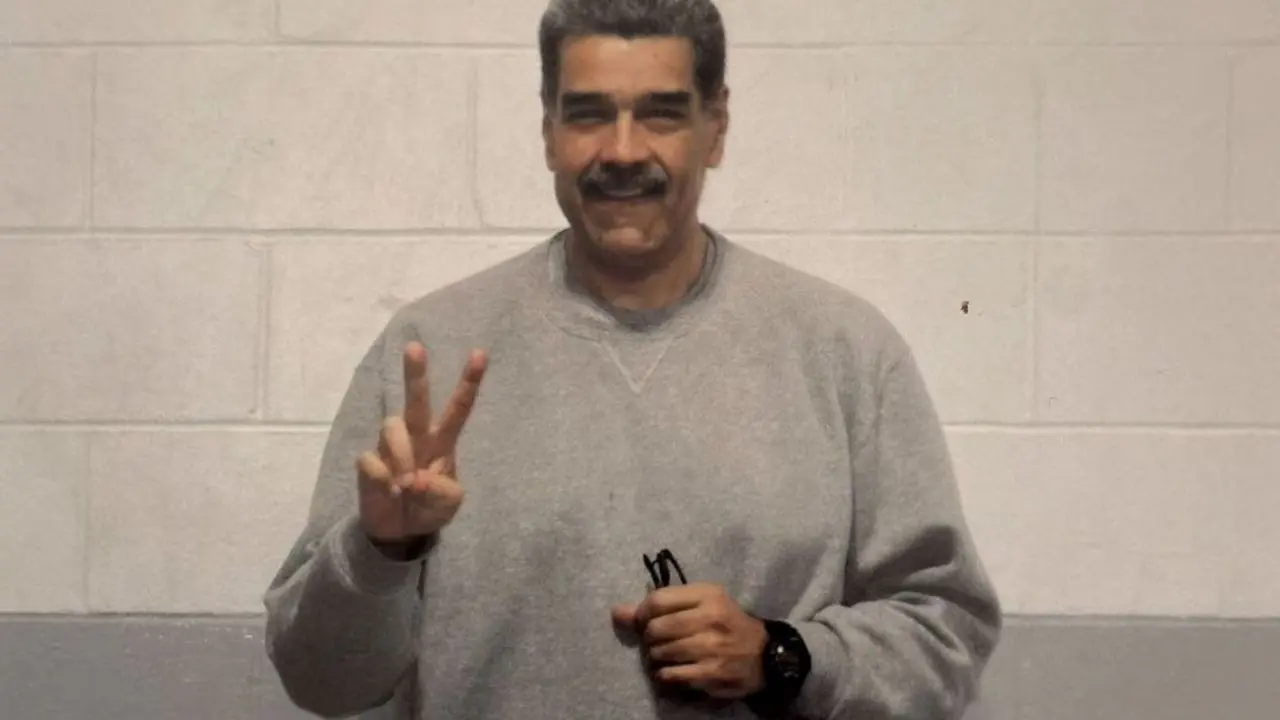 Nicol�s Maduro mostr� c�mo est� en la c�rcel y envi� un mensaje a sus nietos