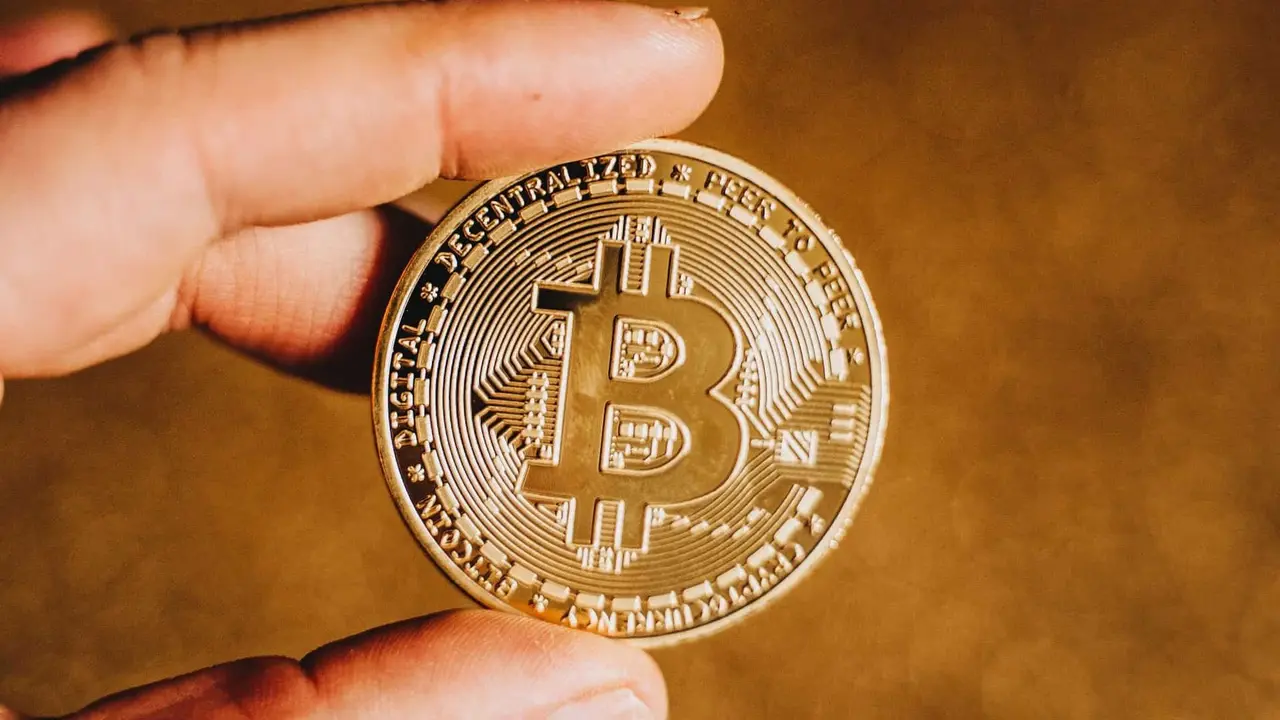 Por qué sube Bitcoin hoy hasta u$s80.000 tras freno de la Clarity Act