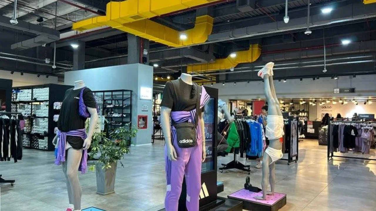 Los mejores outlets para comprar ropa y zapatillas baratas en Buenos Aires
