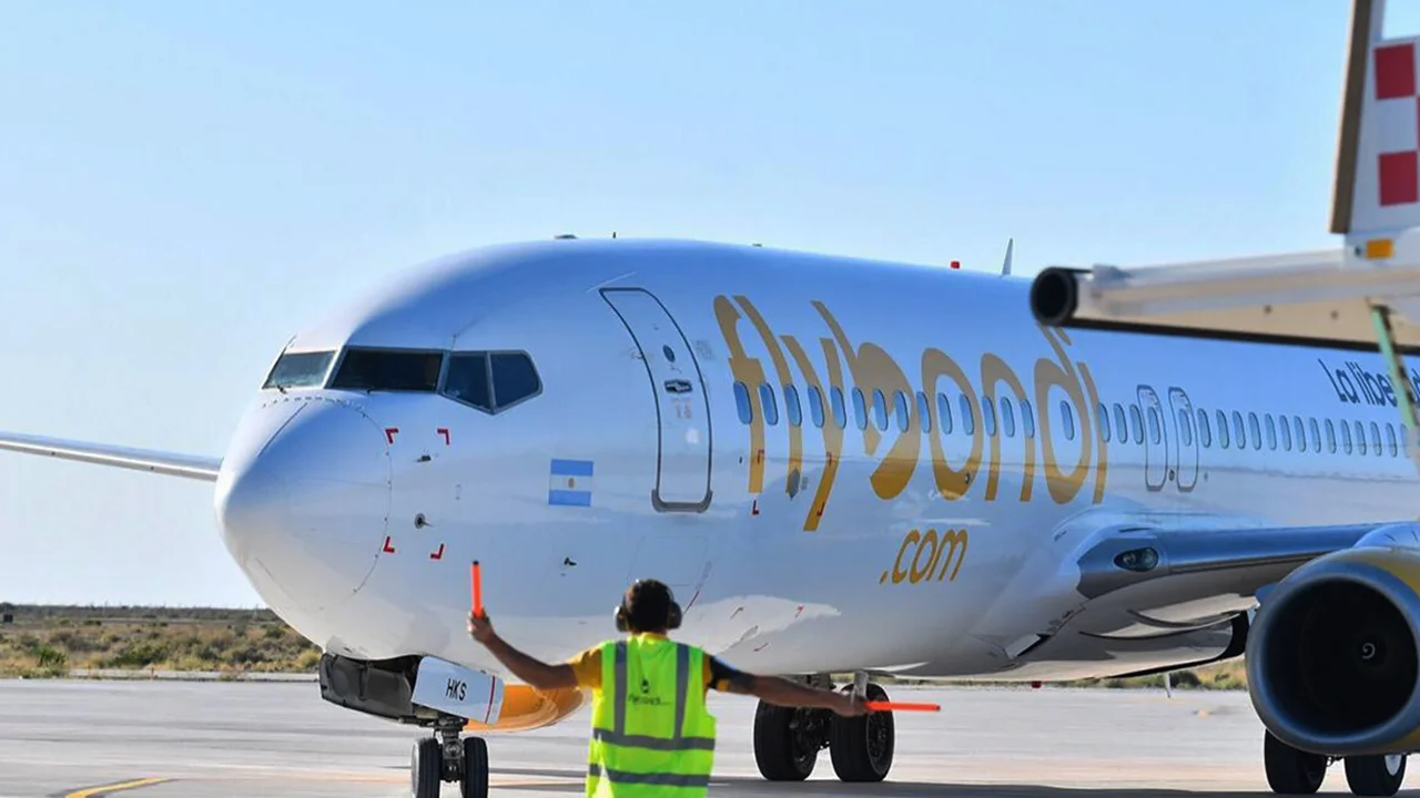 Flybondi, en la mira de la Justicia por utilizar un taller inhabilitado